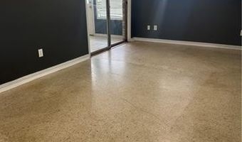 324 CHINCHILLA Dr, Arabi, LA 70032