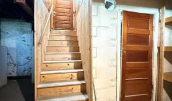 914 FULTON St, Antigo, WI 54409