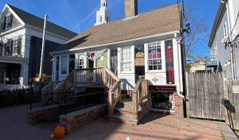 244 Commercial St, Provincetown, MA 02657