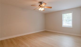 122 Sylvan Dr, East Greenwich, RI 02818