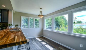 304 N 3rd St, Anna, OH 45302