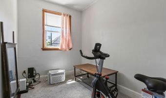 81 W 3RD St, Bayonne, NJ 07002