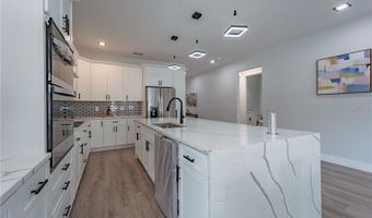 53 W 10TH St, Apopka, FL 32703