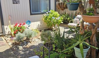 542 PACIFIC Ave, Brookings, OR 97415