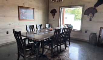 90 Mitchell Rd, Batesville, AR 72501