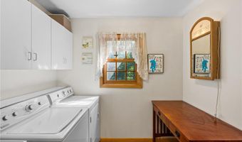 615 Woodsmen Dr NE, Alexandria, MN 56308