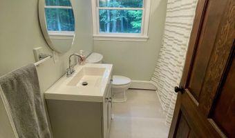 42 Pepperell Rd, Brookline, NH 03033
