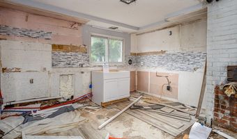 61 Barry Rd, Worcester, MA 01609