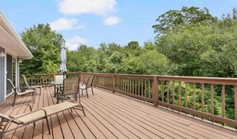 59 Lakewood Dr, Narragansett, RI 02882
