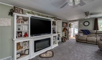 16 Bethune St, Alexandria Bay, NY 13607