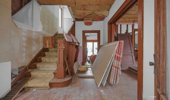253 W Union St, Athens, OH 45701