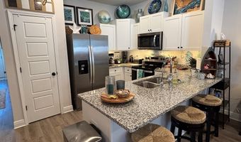 278 The Prado E-4, Apalachicola, FL 32320