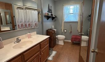 122 Riverview Dr, Anderson, MO 64831