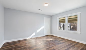 210 West St, Batesville, MS 38606