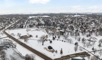 701 4th St SW, Austin, MN 55912