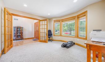 210 Evergreen Dr, Batesville, IN 47006