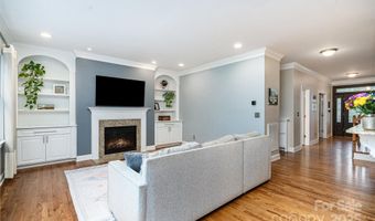 3613 Commonwealth Ave, Charlotte, NC 28205