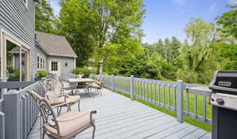 10 Candlewood Dr, Amherst, NH 03031