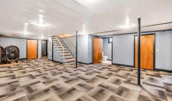 123 Mount Hope Ave, Bangor, ME 04401