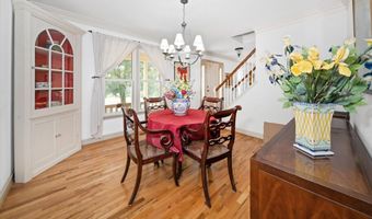 28 STATEN Dr, Hockessin, DE 19707