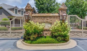10853 Enclave Ln, Alpharetta, GA 30022