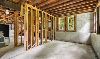 243 Glen Rock Rd, Exeter, RI 02892