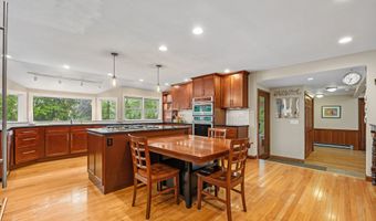 876 S Brooksvale Rd, Cheshire, CT 06410