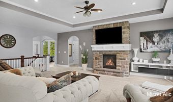 5220 Canyon River Dr NE, Ada, MI 49301
