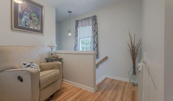71 Vinton Ave, Cranston, RI 02920