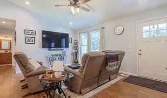 20129 Loop Rd, Batesville, IN 47006