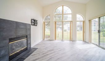 791 W Happfield Dr, Arlington Heights, IL 60004