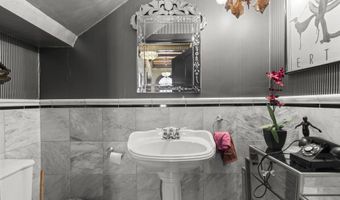 106 E CHASE St, Baltimore, MD 21202