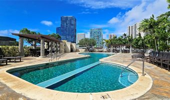 1177 Queen St 1805, Honolulu, HI 96814
