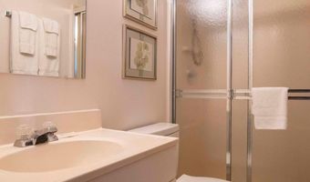 547- B KING St 17B, Basye, VA 22810