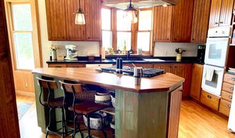 24352 St. Hwy Ee, Aurora, MO 65605