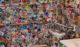 First State Vape LLC 470 N DUPONT HWY, Dover, DE 19901