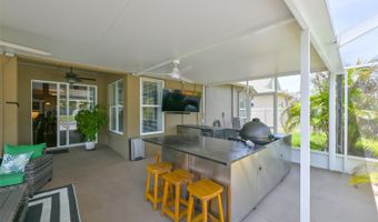 7318 GUILFORD PINE Ln, Apollo Beach, FL 33572