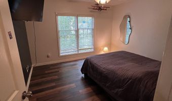 6121 Pine Bluff Dr, Avon, IN 46123