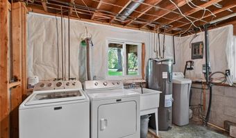 1802 Oak Knoll Dr NE, Alexandria, MN 56308