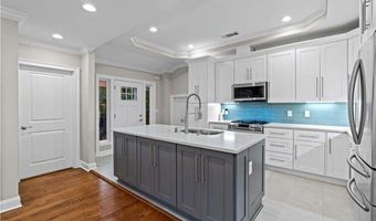 1841 Gainsborough Dr, Atlanta, GA 30341
