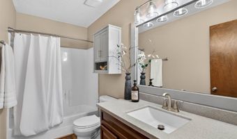 1618 5th Ave SW, Altoona, IA 50009