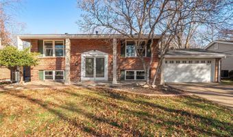 547 Golfwood Dr, Ballwin, MO 63021