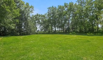 27050 W Wilmot Rd, Antioch, IL 60002