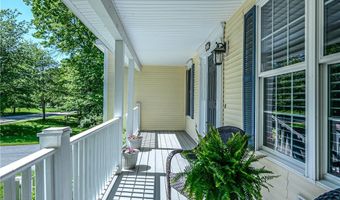 394 Westmoreland Ln, North Kingstown, RI 02852