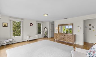 376 Flint St, Barnstable, MA 02630