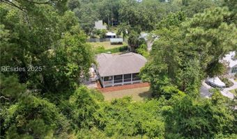15 Palmetto Beach Dr, Bluffton, SC 29910