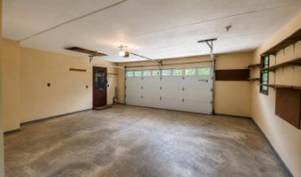 2619 Meadow Glen Rd, Ames, IA 50014