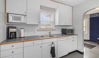 570 S Maple Rd, Ann Arbor, MI 48103