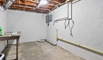 1107 N 13th St, Beatrice, NE 68310