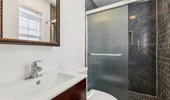 7714 ARLEN St, Annandale, VA 22003